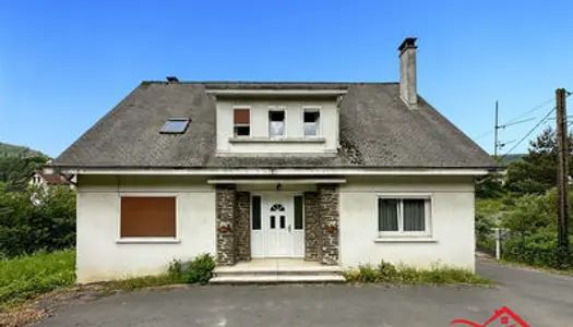 À vendre maison individuelle, jardin et sous-sol à Revin 