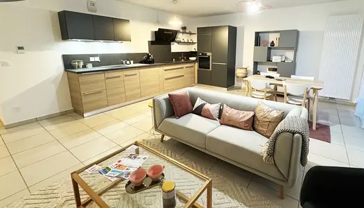 Vente Appartement 82 m² à Saint Pierre en Faucigny 339 000 €