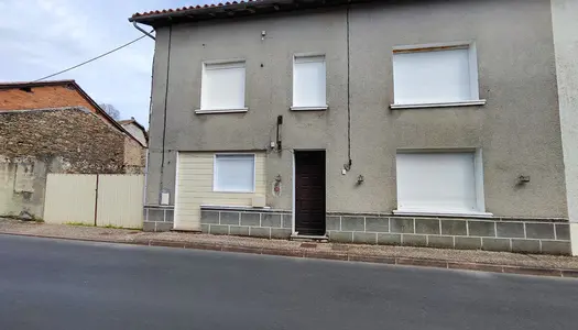 Dpt Charente (16), à vendre  maison P6  - Terrain de 320