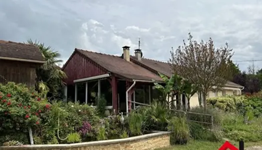 MAISON À LA-RIVIÈRE-DE-MANSAC EN CORRÈZE 