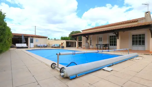 Maison de plain pied à Lunel Viel avec garage et piscine 