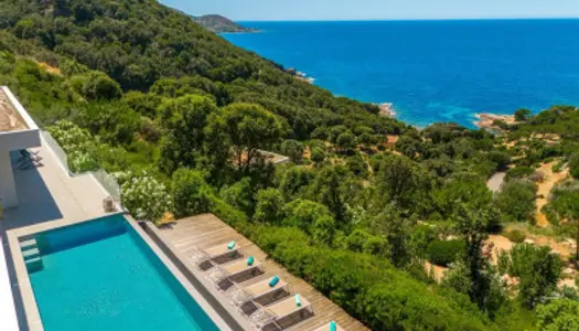 Villa de luxe avec vue mer panoramique et piscine - Ancône / Aja 
