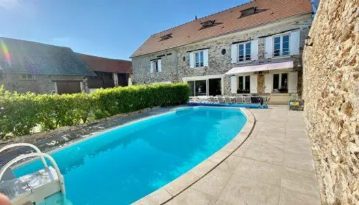 Maison 6 pièces 325 m² 