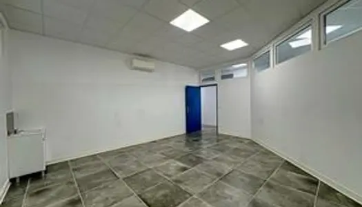 Immobilier professionnel Location Marseille 13e Arrondissement  25m² 600€