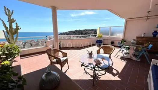 Splendide appartement duplex avec spectaculaire terrasse, solarium, magnifique vue mer, double parki