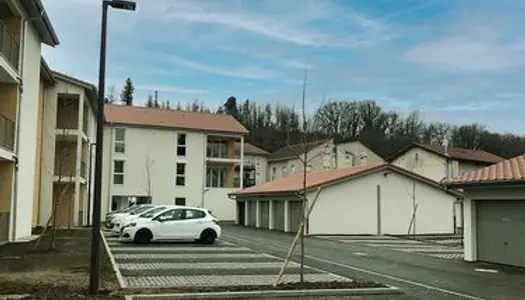 Place de stationnement à vendre à Béligneux