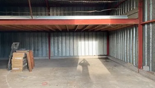 Entrepôt de stockage 100 m² 