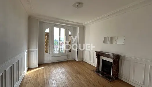 LES PAVILLONS SOUS BOIS : appartement F3 (53 m²) à louer 