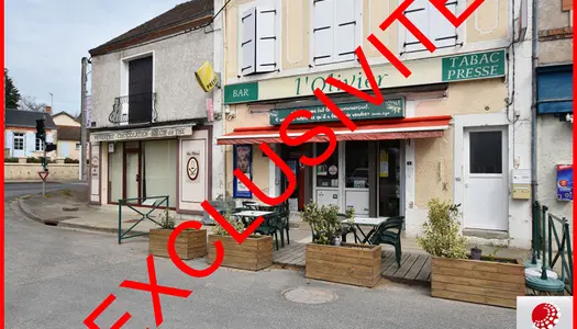 Vente Commerce divers 70 m² à St Gerand le Puy 98 000 €