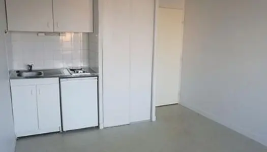 Studio 1 pièce 19 m²