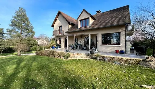 Maison 5 pièces 166 m²