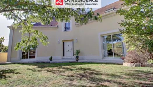 Maison 7 pièces 220 m²