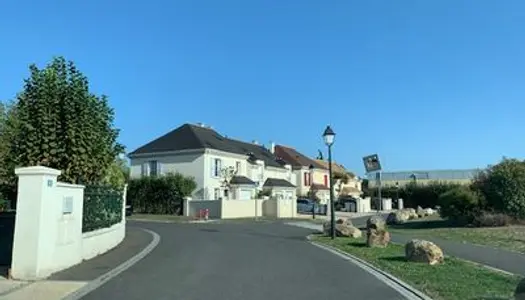 Maison Meublée à louer Saclay Val d'Albian - proche HEC 