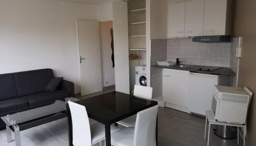 Studio 1 pièce 24 m² 