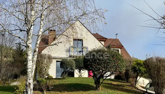 Très proche Beaune, à vendre  maison P6 de 235 m² - Terrain de 3300