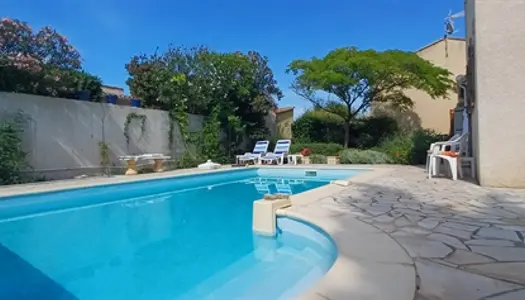 Villa à vendre avec terrasse 2 chambres à Bize-Minervois 