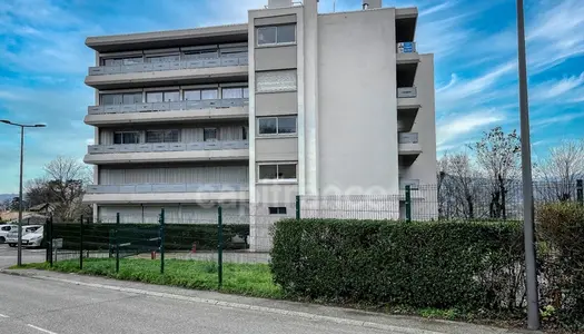 Dpt Isère (38), à vendre LE PEAGE DE ROUSSILLON appartement T3 de 66,55 m²