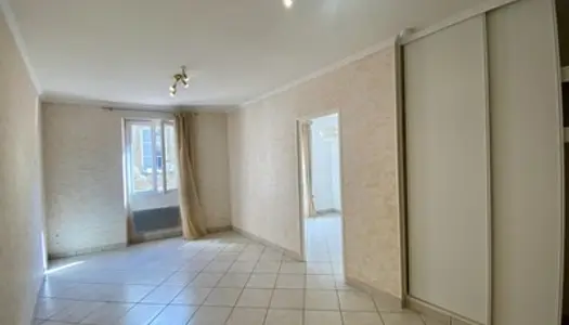 A VILLENEUVE SUR LOT, RIVE GAUCHE APPARTEMENT T2 DE 34,12M2 