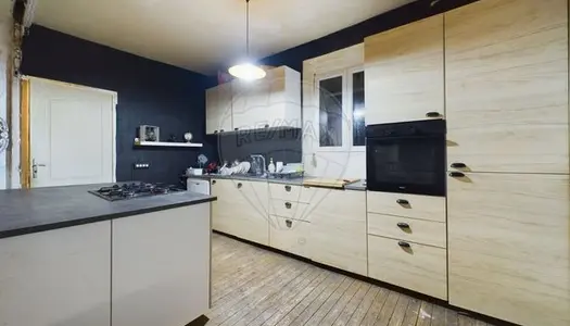 Maison 9 pièces 450 m²