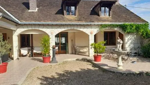 Maison de caractère de 220 m2 VILLIERS SUR LOIR 