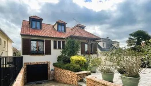 Maison 7 pièces 145 m²