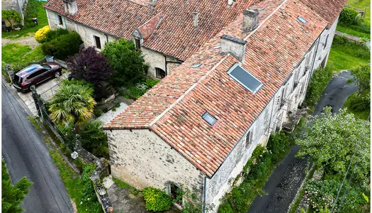 Dpt Dordogne (24), à vendre proche de MAREUIL maison P12 de 380 m² - Terrain de 577,00 m² - 