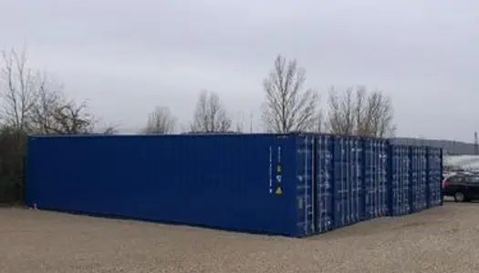 28 m² / Container Icube / 124 euros / Site gardienné