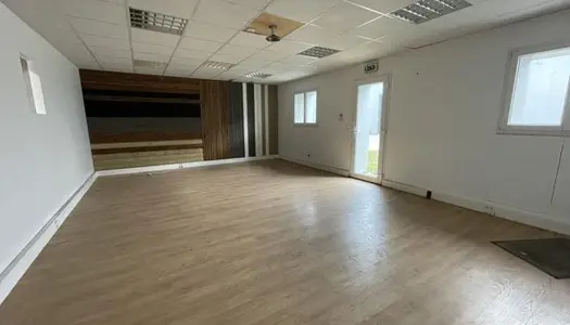 Local commercial 3600 m² 