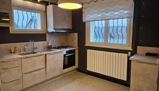 Maison 8 pièces 214 m²