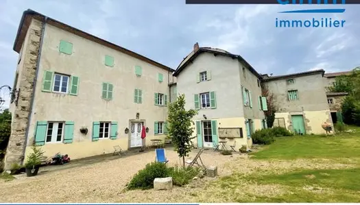 Maison 8 pièces 297 m² 