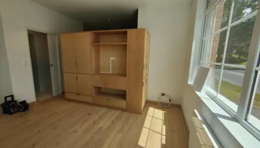 Studio 1 pièce 27 m² 