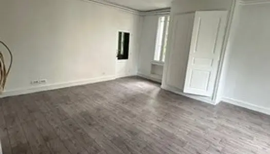 Maison 8 pièces 220 m² 