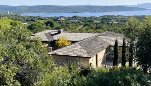 Très belle villa de standing vue mer et sa piscine 