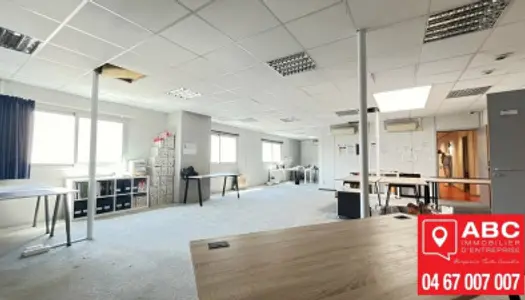 Bureau 207 m² 