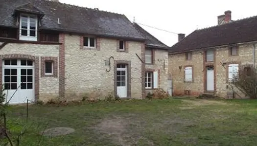 Maison avec dépendance et granges