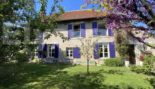 Maison 7 pièces 250 m²