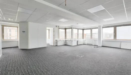 Bureaux 874 m² 