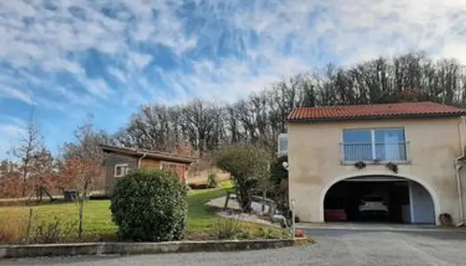 Maison mitoyenne T3 avec dépendance et jardin 