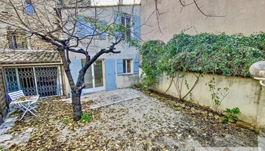 Appartement en duplex avec cour privative à Piolenc