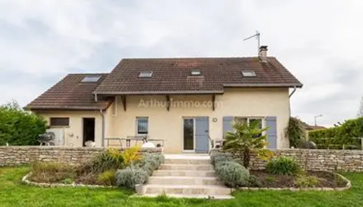 Maison 7 pièces 153 m²