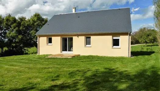 Location Maison de village 59 m² à Fougères 850 € CC /mois