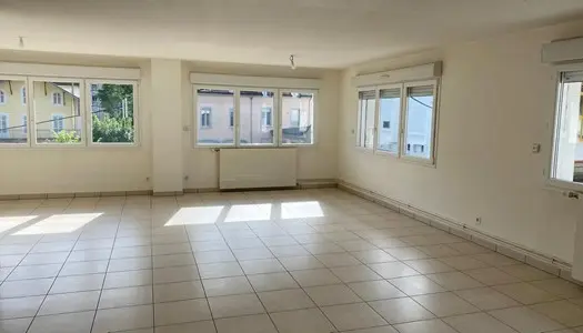 Vaste T3 de 105m² 