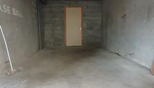 Garage de 15 m2 Pau 