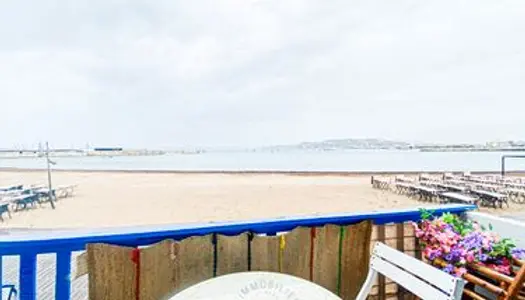 Cabanon sur la plage de la Pointe Rouge à Marseille 