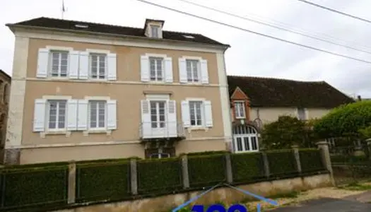 Propriété 8 pièces 336 m²