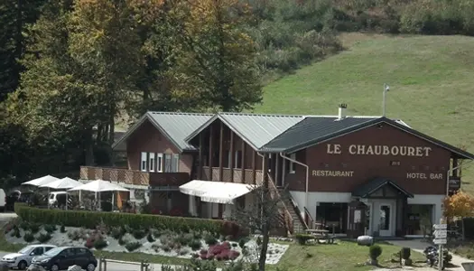 Chalet avec gîtes 