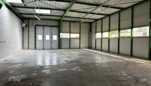 Local commercial 275 m² 