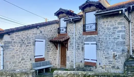 Charmante maison de 2 chambres nichée dans un joli hameau de Blo