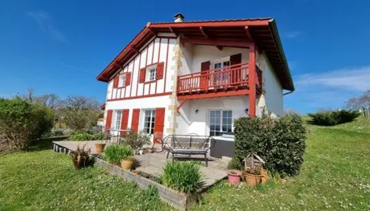 Maison 5 pièces 165 m²