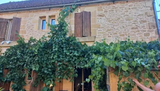 Véritable hameau au coeur de la Vallée de l'Homme